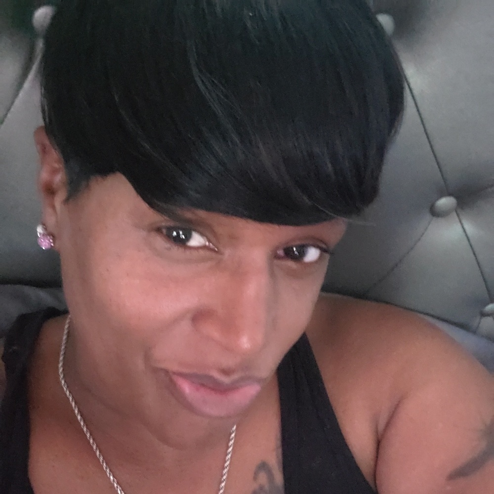 Meet your Posher, Latonya